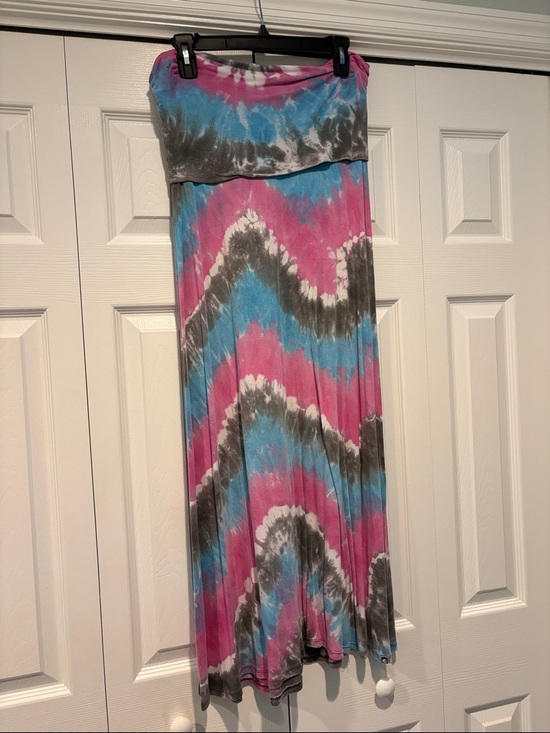 Billabong Dresses & Skirts - Billabong Tie-Dye Maxi Skirt in Pink, Blue & Gray